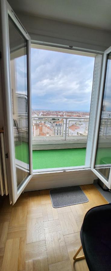 Plein Sud Terrasse Climatisation Garage Netflix Apartman Lyon Kültér fotó